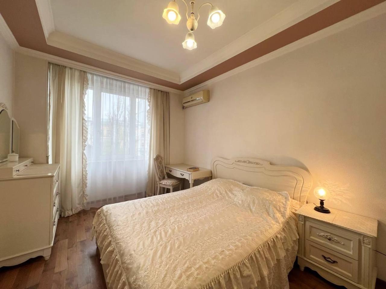Apartments Near Arena City Kiev Exterior foto
